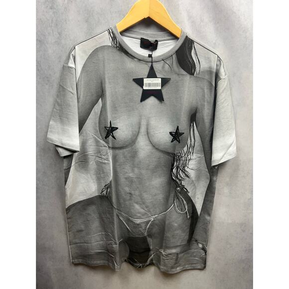 White Fox Boutique Link In Bio! Oversized Tee Greyscale Size XS/S - Picture 6 of 12